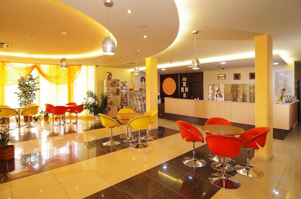 Hotel Plamena Palace Primorsko Bagian luar foto