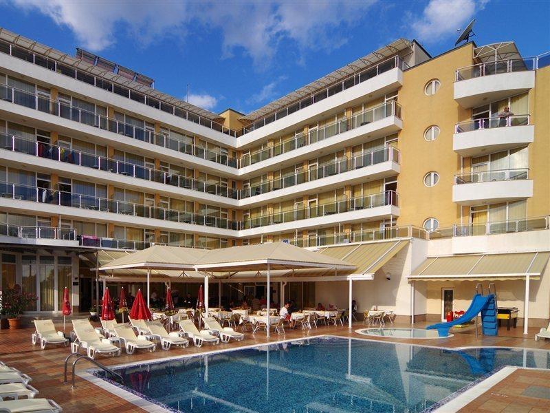 Hotel Plamena Palace Primorsko Bagian luar foto