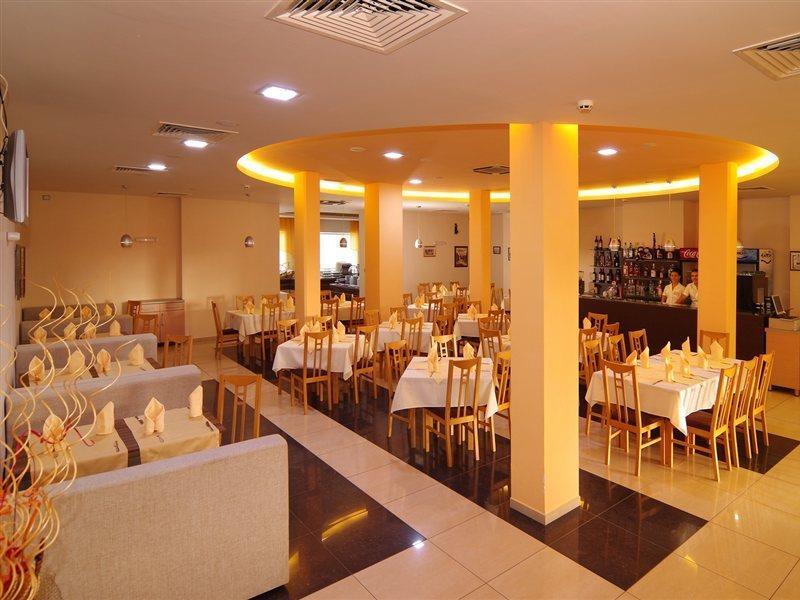 Hotel Plamena Palace Primorsko Bagian luar foto
