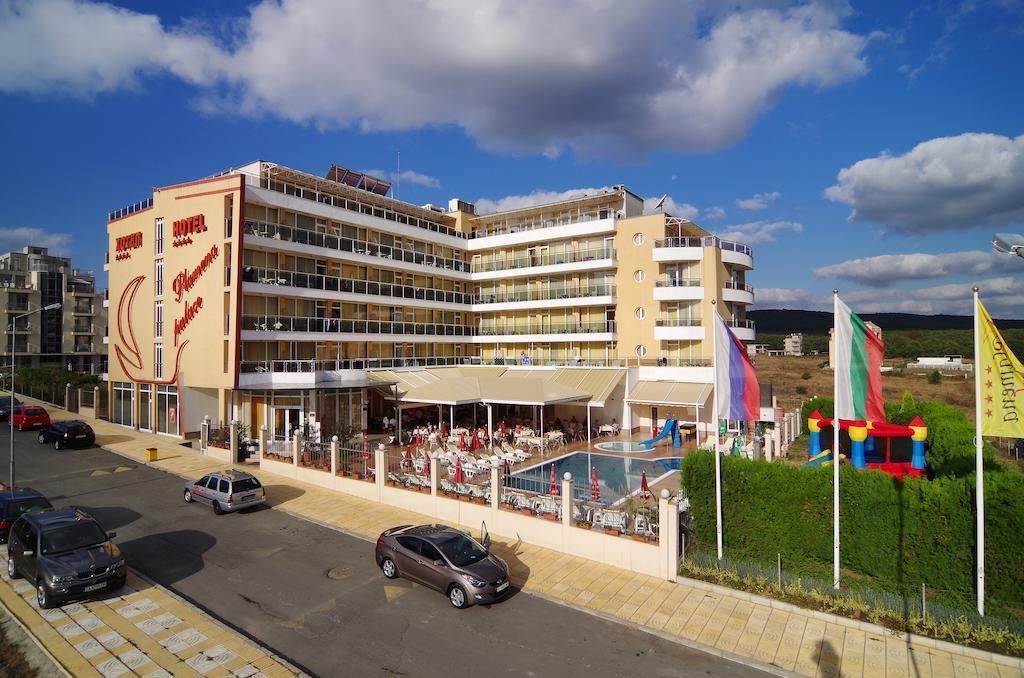 Hotel Plamena Palace Primorsko Bagian luar foto
