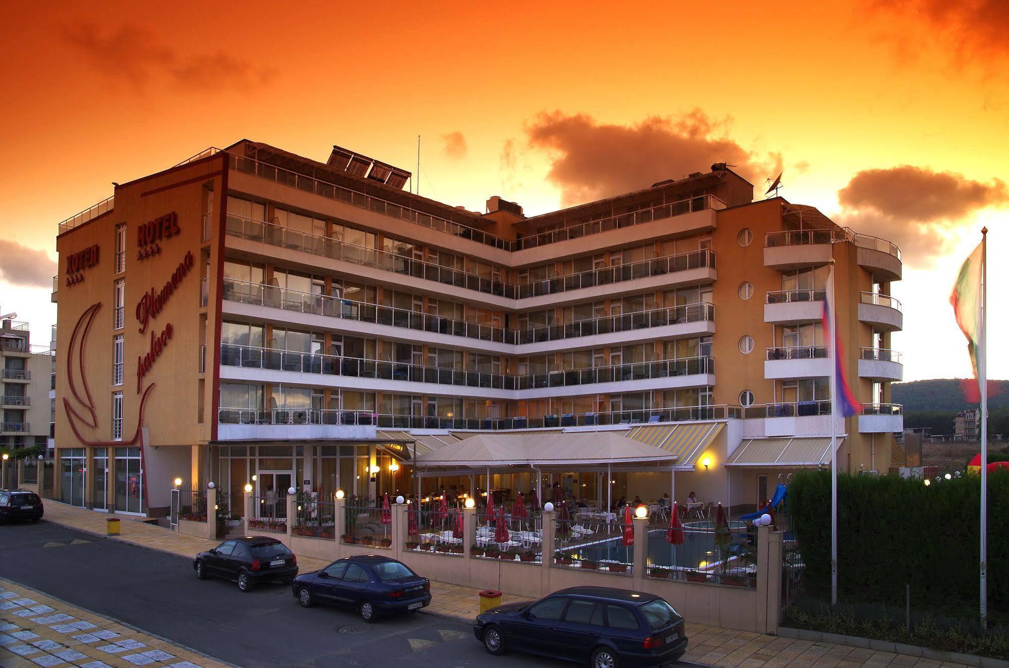 Hotel Plamena Palace Primorsko Bagian luar foto